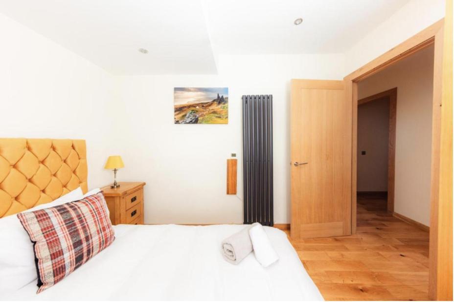 Luxury Cottage With Stunning Views Near Fairy Pools - School House 3 Carbost (Loch Harport, Isle of Skye) Exterior foto
