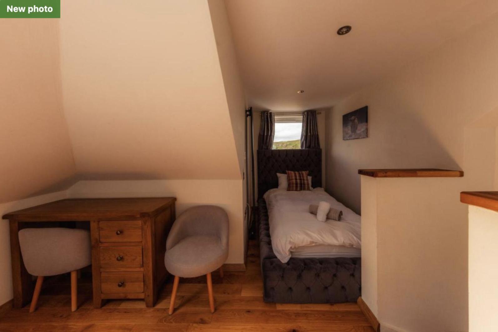 Luxury Cottage With Stunning Views Near Fairy Pools - School House 3 Carbost (Loch Harport, Isle of Skye) Exterior foto