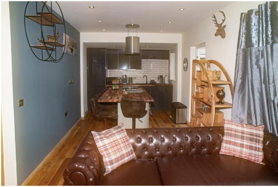 Luxury Cottage With Stunning Views Near Fairy Pools - School House 3 Carbost (Loch Harport, Isle of Skye) Exterior foto