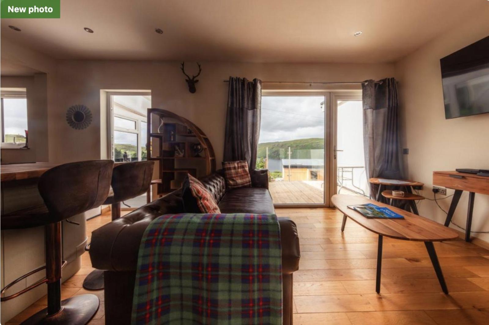 Luxury Cottage With Stunning Views Near Fairy Pools - School House 3 Carbost (Loch Harport, Isle of Skye) Exterior foto