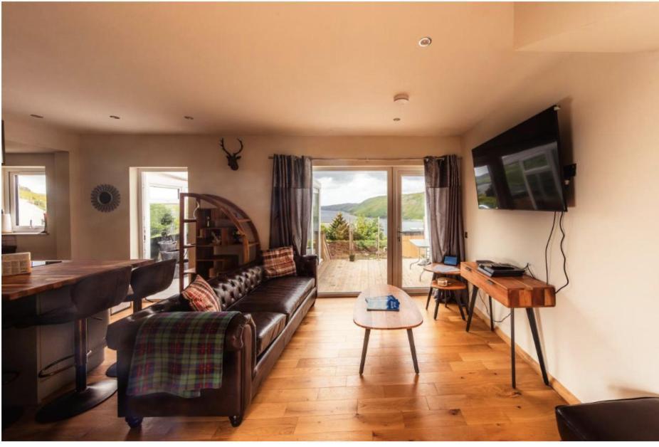 Luxury Cottage With Stunning Views Near Fairy Pools - School House 3 Carbost (Loch Harport, Isle of Skye) Exterior foto